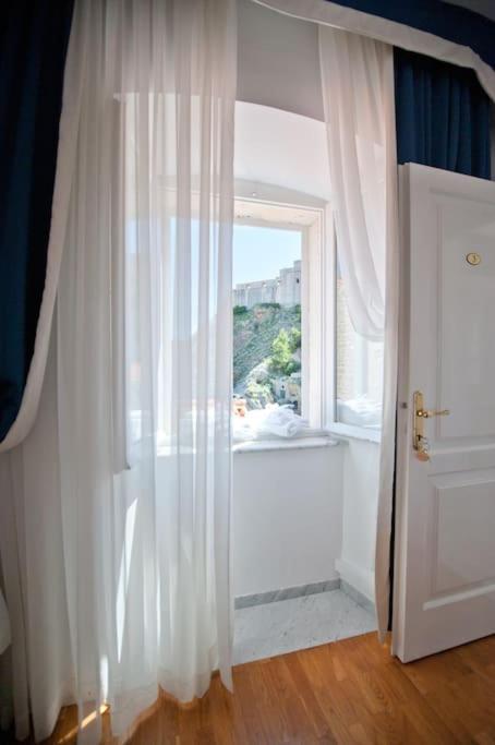 Blue Studio Apartment Next To The Beach 두브로브니크 외부 사진